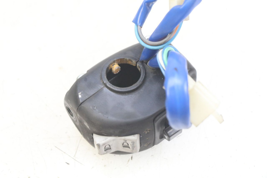 photo de COMMODO GAUCHE KYMCO AGILITY 16+ 4T 50 (2018 - 2023) - Autre angle de vue