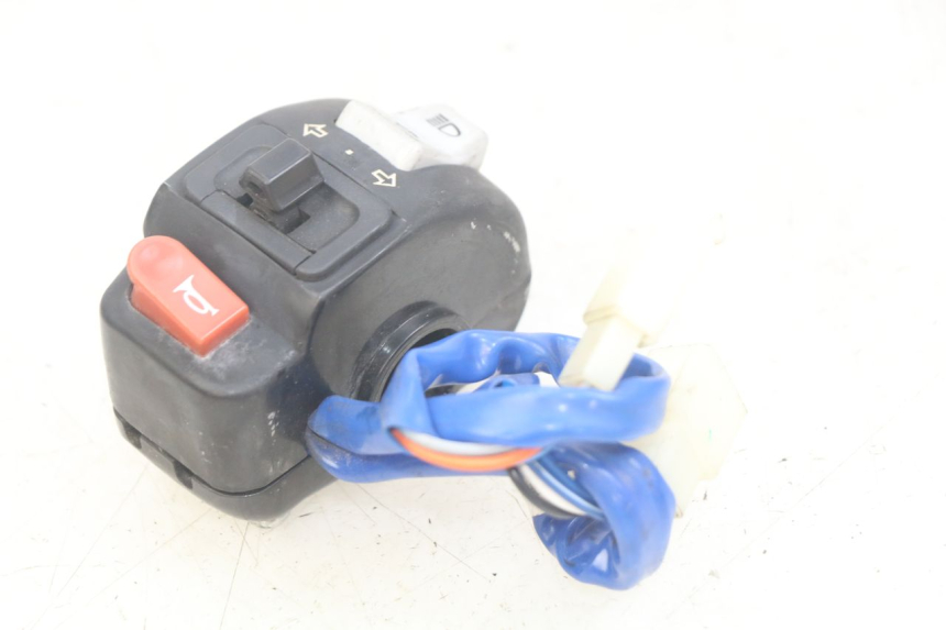 photo de COMMODO GAUCHE KYMCO AGILITY 16+ 4T 50 (2018 - 2023) - Gros plan technique