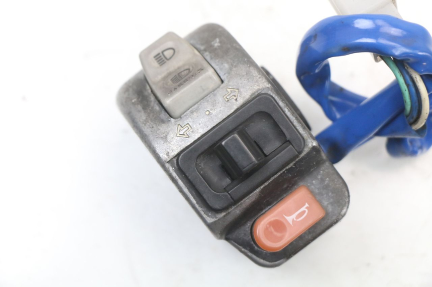 photo de COMMODO GAUCHE KYMCO AGILITY 4T 50 (2005 - 2018) - Zoom état d’usage