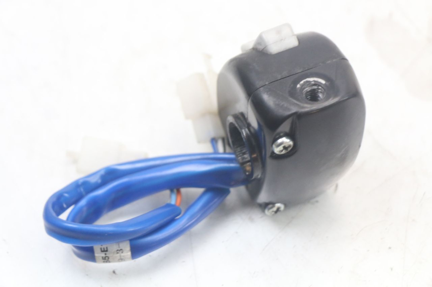 photo de COMMODO GAUCHE KYMCO AGILITY 4T 50 (2018 - 2022) - Points de fixation