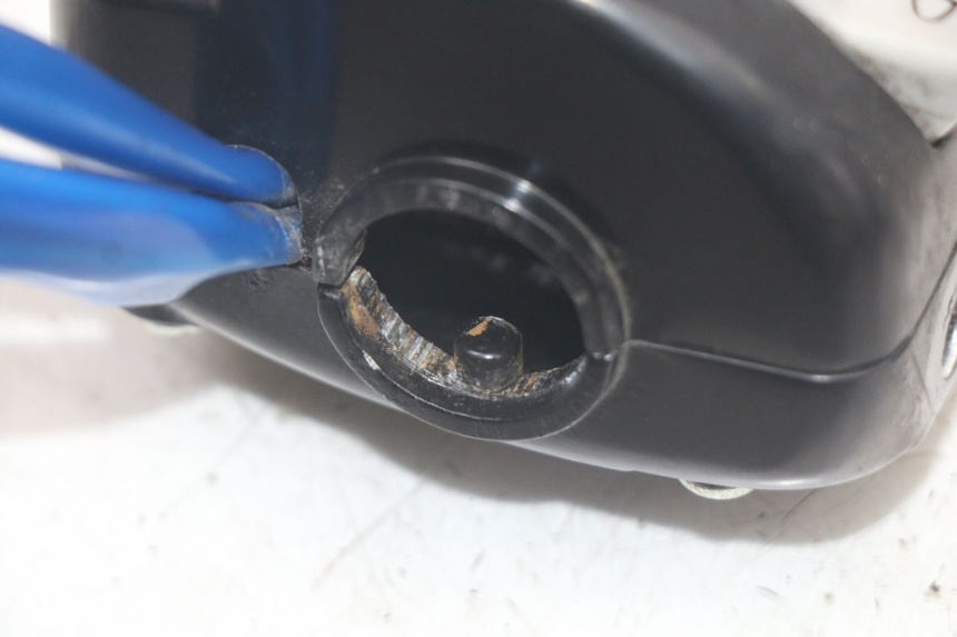 photo de COMMODO GAUCHE KYMCO AGILITY 4T 50 (2018 - 2022) - Pièce contrôlée