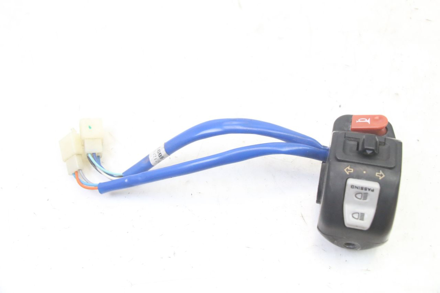 photo de COMMODO GAUCHE KYMCO AGILITY 4T 50 (2018 - 2022) - Gros plan technique