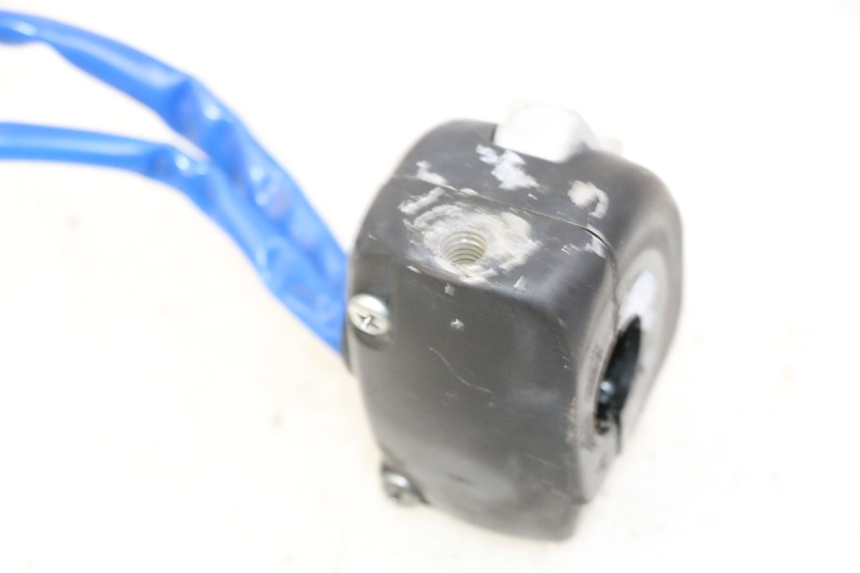 photo de COMMODO GAUCHE KYMCO AGILITY 4T 50 (2018 - 2022) - Points de fixation