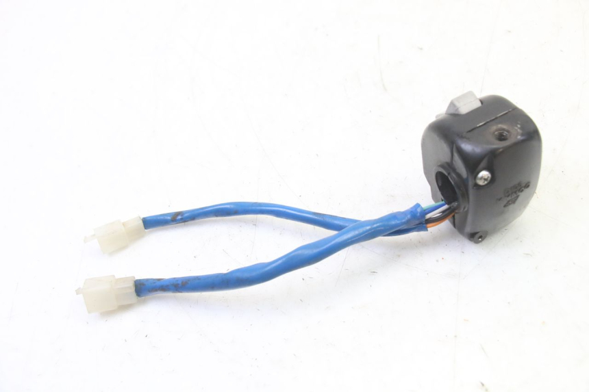 photo de COMMODO GAUCHE KYMCO AGILITY 4T 50 (2005 - 2018) - Autre angle de vue