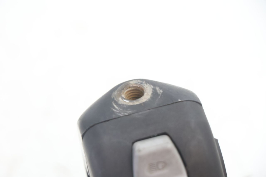 photo de COMMODO GAUCHE KYMCO AGILITY 4T 50 (2005 - 2018) - Zoom état d’usage