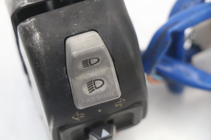 photo de COMMODO GAUCHE KYMCO AGILITY CARRY 50 (2011 - 2020) - Vue d’ensemble