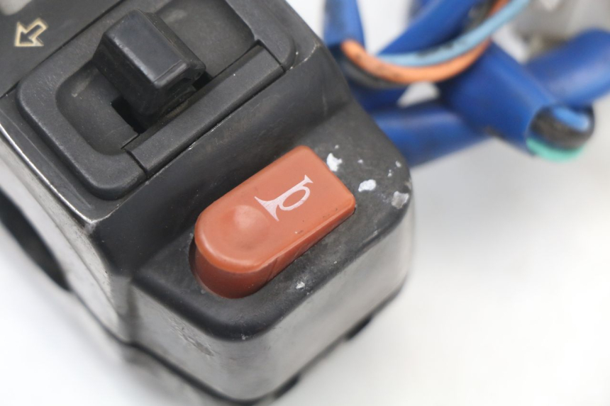 photo de COMMODO GAUCHE KYMCO AGILITY CARRY 50 (2011 - 2020) - État de surface