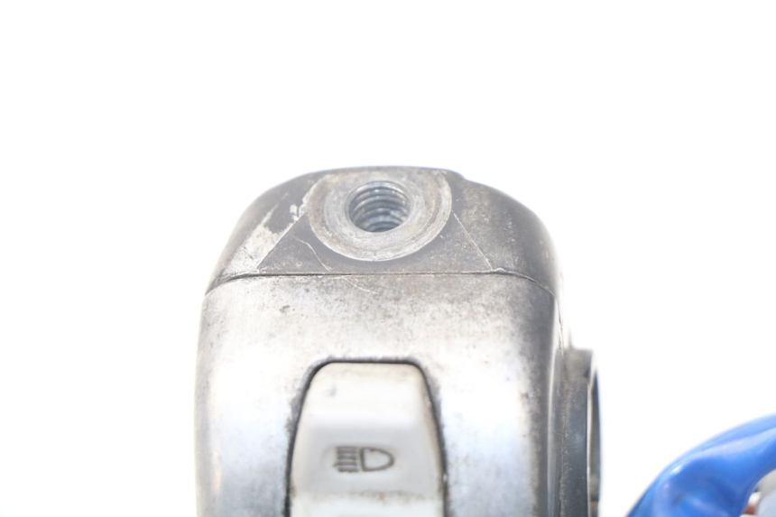 photo de COMMODO GAUCHE KYMCO AGILITY CITY 2T 50 (2008 - 2016) - Détail de la pièce