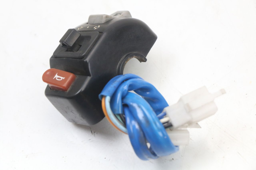 photo de COMMODO GAUCHE KYMCO AGILITY PREMIUM 50 (2007 - 2010) - Zoom état d’usage