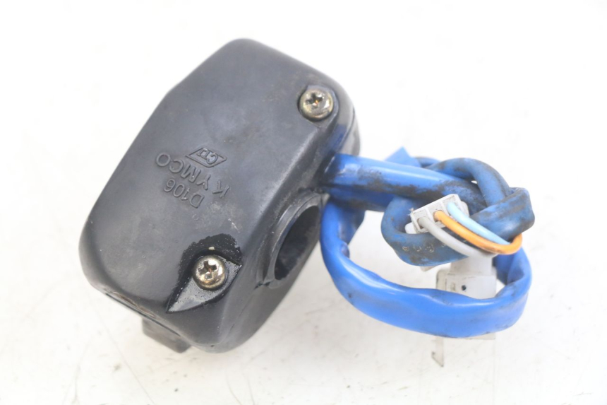 photo de COMMODO GAUCHE KYMCO AGILITY RS 4T 50 (2009 - 2013) - Points de fixation