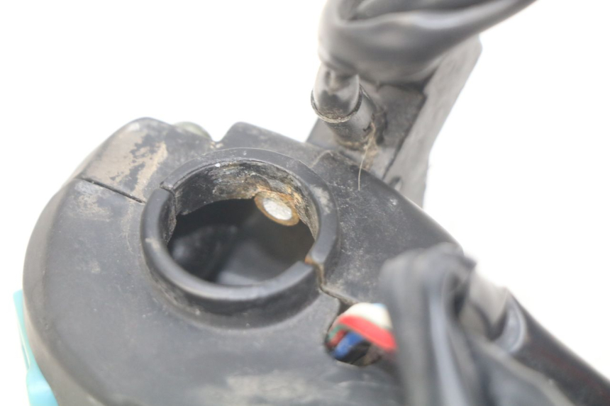 photo de COMMODO GAUCHE TAOTAO BEATBOX 2 50 (2005 - 2017) - Gros plan technique