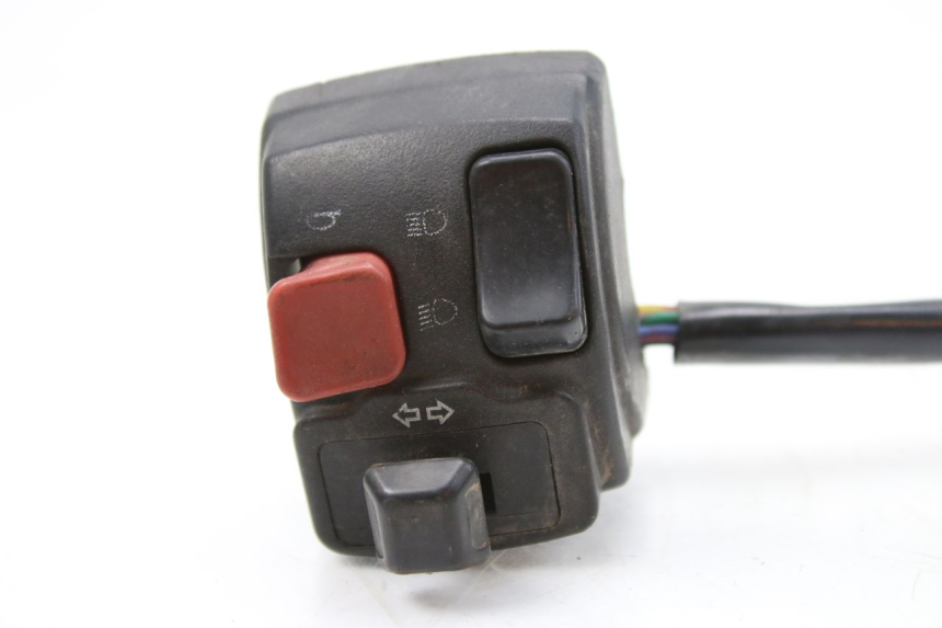 photo de COMMODO GAUCHE MBK BOOSTER SPIRIT 50 (2004 - 2017) - Gros plan technique