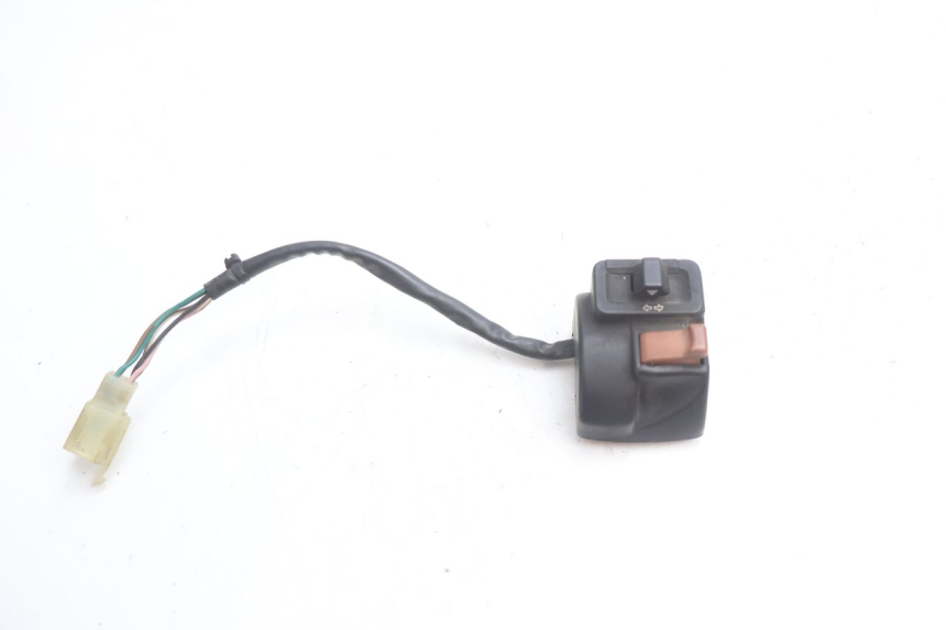 photo de COMMODO GAUCHE MBK BOOSTER SPIRIT 50 (1996 - 1999) - Zoom état d’usage