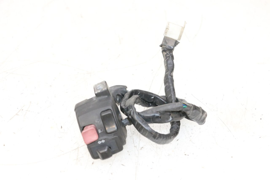 photo de COMMODO GAUCHE MBK BOOSTER SPIRIT NAKED 50 (2004 - 2017) - Vue principale