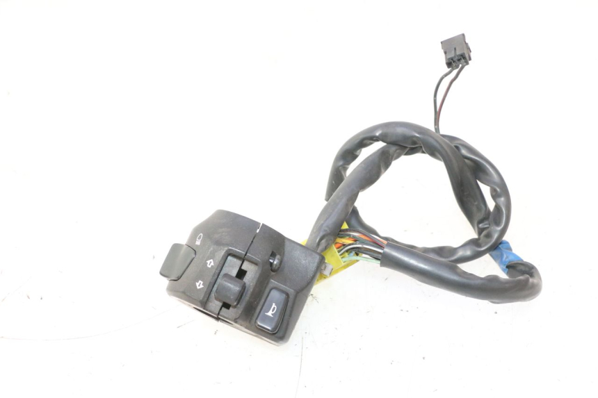 photo de COMMODO GAUCHE SUZUKI BURGMAN 125 (2007 - 2014) - Zoom état d’usage