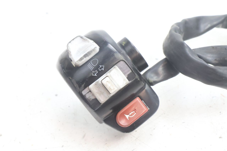 photo de COMMODO GAUCHE YAMAHA BW'S BWS 125 (2010 - 2013) - Détail de la pièce