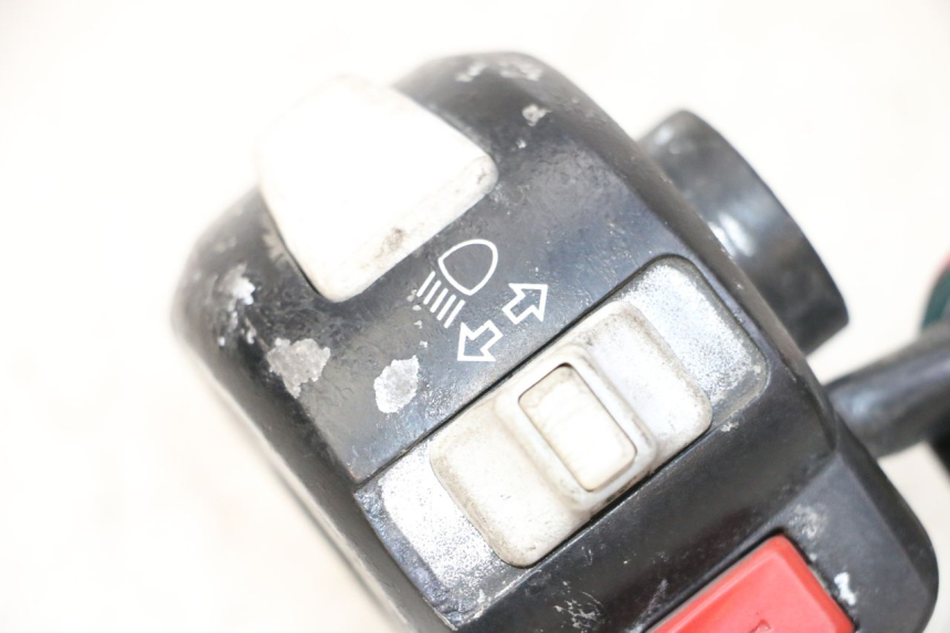 photo de COMMODO GAUCHE YAMAHA BW'S 100 (1999 - 2002) - État de surface