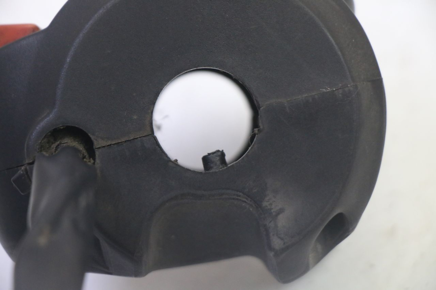 photo de COMMODO GAUCHE PEUGEOT CITYSTAR 50 (2013 - 2017) - Vue d’ensemble