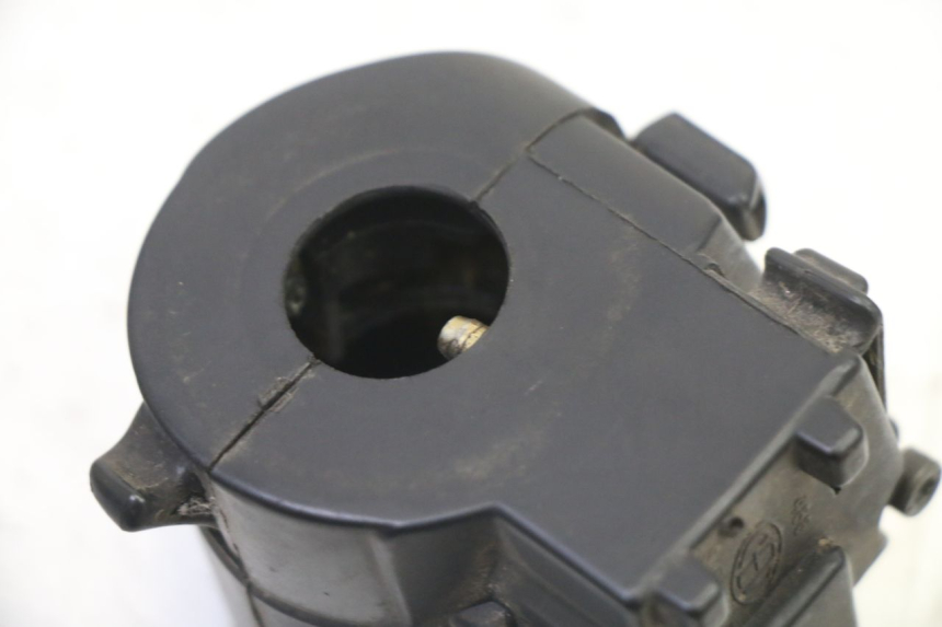 photo de COMMODO GAUCHE APRILIA CLASSIC 125 (1995 - 2001) - Pièce contrôlée