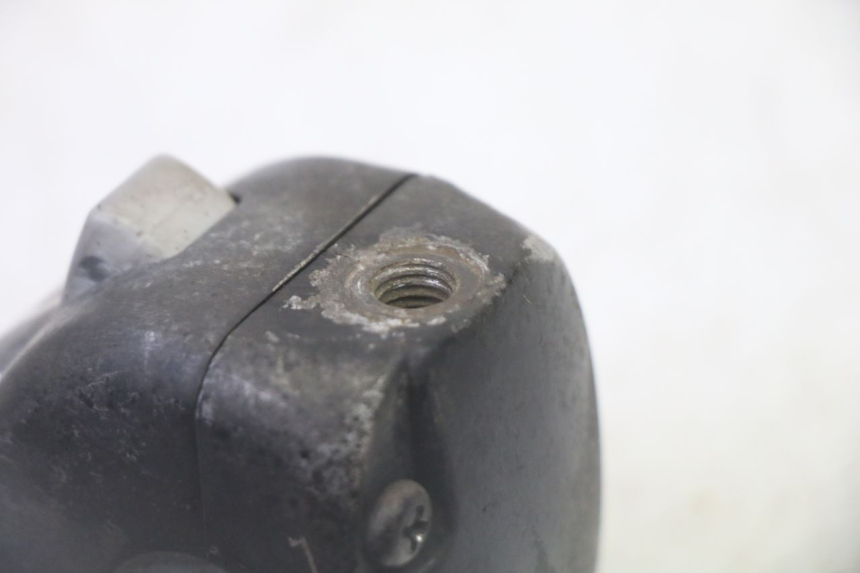 photo de COMMODO GAUCHE SYM CROX 4T 50 (2016 - 2023) - Points de fixation