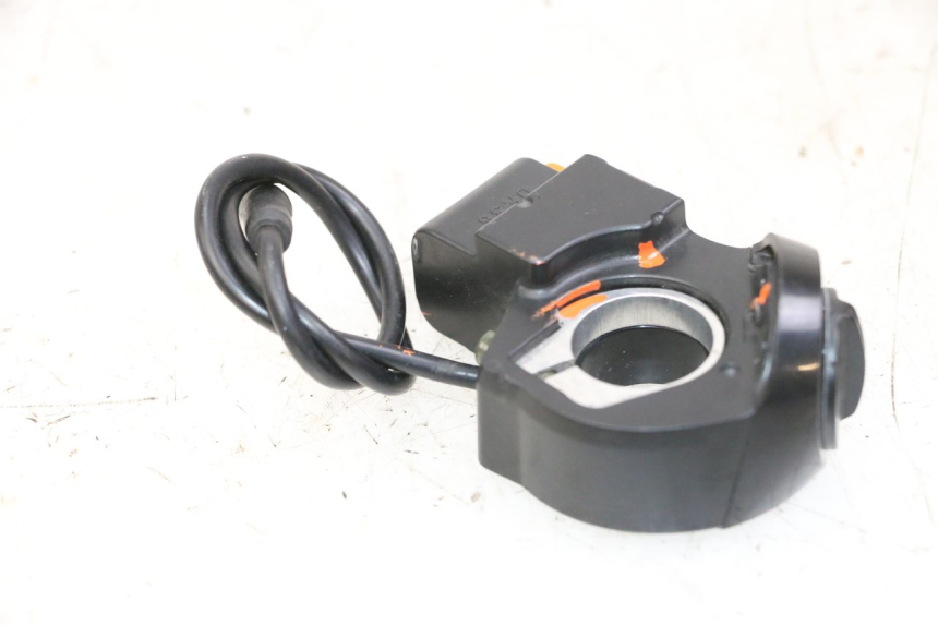 photo de COMMODO GAUCHE URBANGLIDE E-CROSS PRO 1 - Détail de la pièce