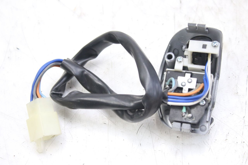 photo de COMMODO GAUCHE WAYSCRAL E-SPEED 1 (2022 - 2024) - Détail de la pièce