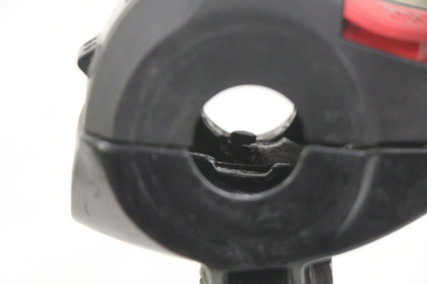 photo de COMMODO GAUCHE PEUGEOT E-VIVACITY 1 (2012 - 2018) - Détail de la pièce