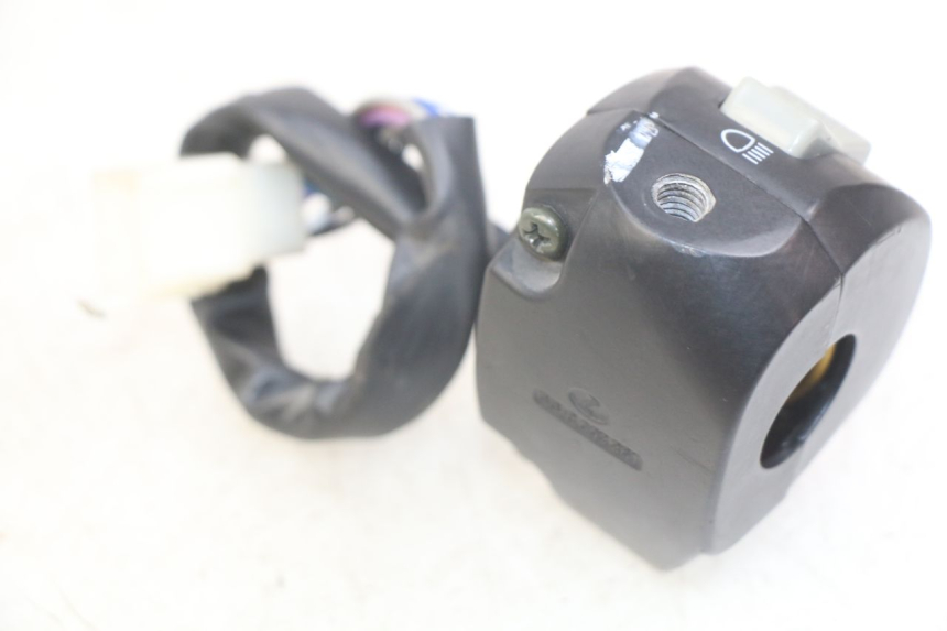 photo de COMMODO GAUCHE EFUN E2GO 1 (2017 - 2021) - Détail de la pièce