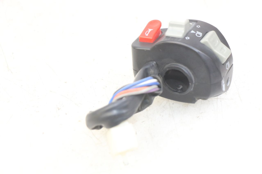 photo de COMMODO GAUCHE EFUN E2GO 1 (2017 - 2021) - Gros plan technique