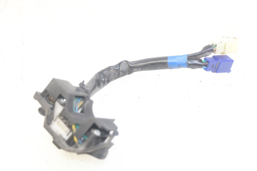 photo de COMMODO GAUCHE YAMAHA D'ELIGHT DELIGHT 125 (2017 - 2020) - Autre angle de vue