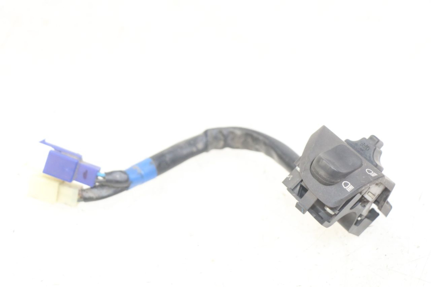 photo de COMMODO GAUCHE YAMAHA D'ELIGHT DELIGHT 125 (2017 - 2020) - Points de fixation