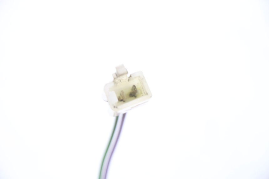 photo de COMMODO GAUCHE PEUGEOT ELYSTAR 50 (2002 - 2014) - Points de fixation