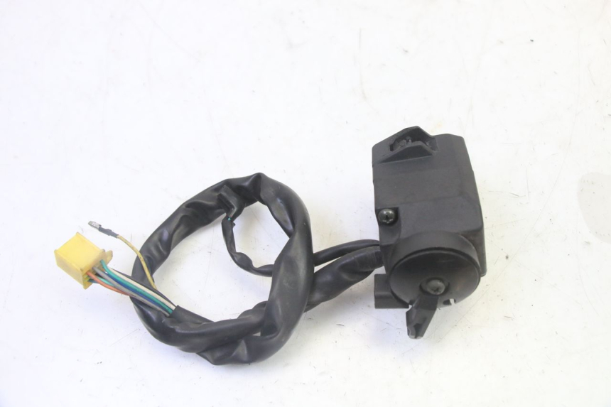 photo de COMMODO GAUCHE STAHO FH 50 (2018 - 2019) - Gros plan technique