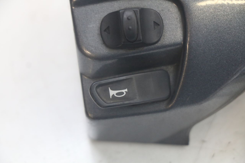 photo de COMMODO GAUCHE MBK FLAME X 125 (2007 - 2016) - Autre angle de vue