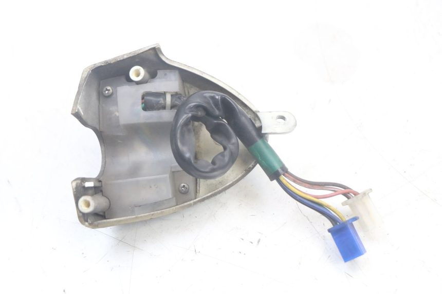 photo de COMMODO GAUCHE MBK FLAME X 125 (2007 - 2016) - État de surface