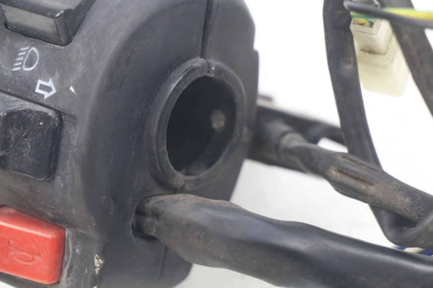 photo de COMMODO GAUCHE SACHS FY125T FY T 125 (2007 - 2011) - Zoom état d’usage