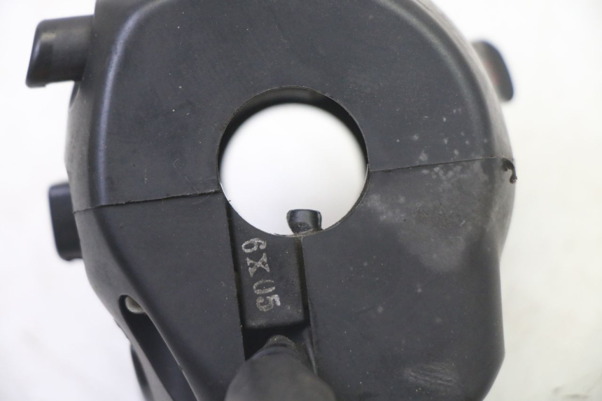 photo de COMMODO GAUCHE YAMAHA FZ6 FAZER S2 600 (2007 - 2011) - Vue d’ensemble