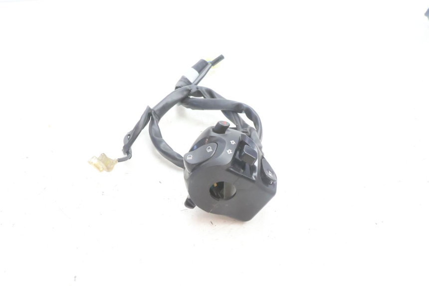 photo de COMMODO GAUCHE YAMAHA FZ8 800 (2010 - 2016) - Zoom état d’usage