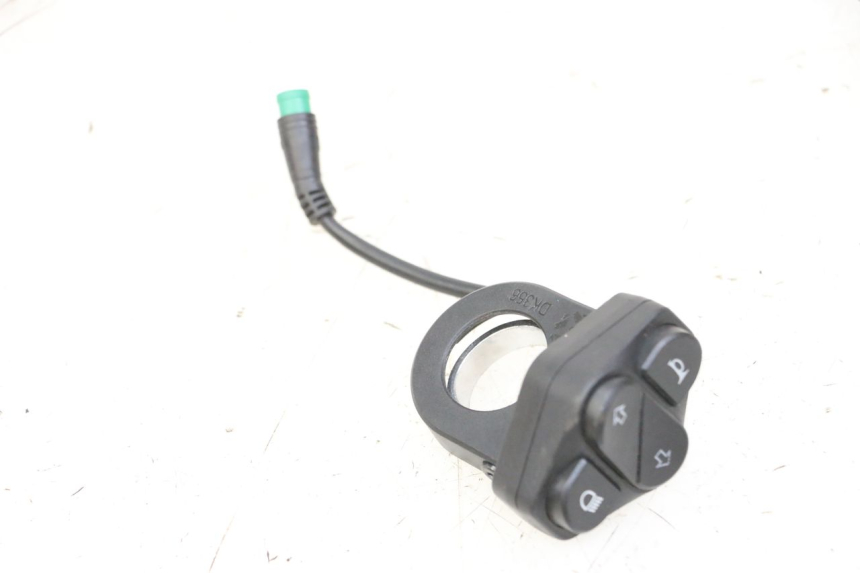 photo de COMMODO GAUCHE KUKIRIN G2 MASTER 1 - Vue d’ensemble