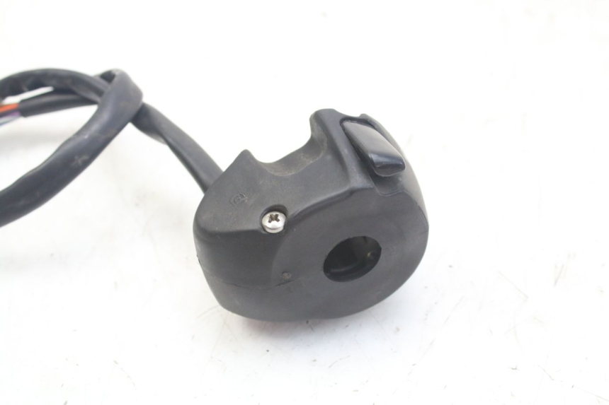 photo de COMMODO GAUCHE PEUGEOT GEOPOLIS RS 125 (2007 - 2009) - Zoom état d’usage