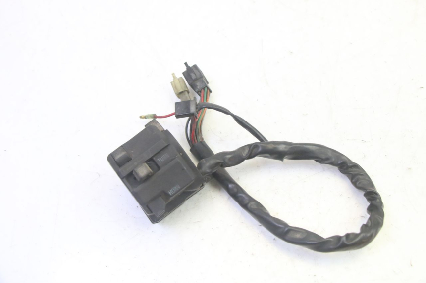 photo de COMMODO GAUCHE KAWASAKI GPX R WARBIRD 600 (1988 - 1993) - Zoom état d’usage