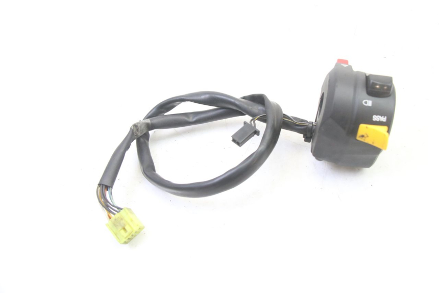 photo de COMMODO GAUCHE SUZUKI GSR 750 (2011 - 2017) - Zoom état d’usage