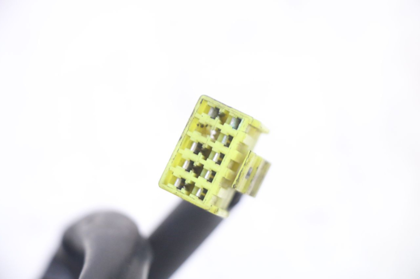 photo de COMMODO GAUCHE SUZUKI GSR 750 (2011 - 2017) - État de surface