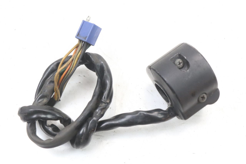 photo de COMMODO GAUCHE SUZUKI GSX E 250 (1982 - 1983) - Zoom état d’usage