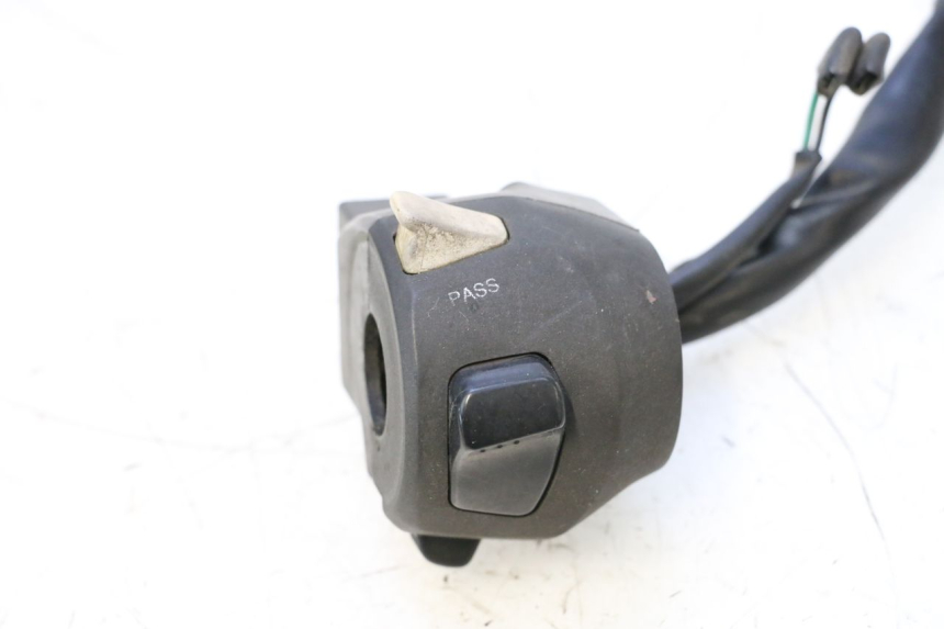 photo de COMMODO GAUCHE SYM GTS EVO 125 (2009 - 2013) - Autre angle de vue