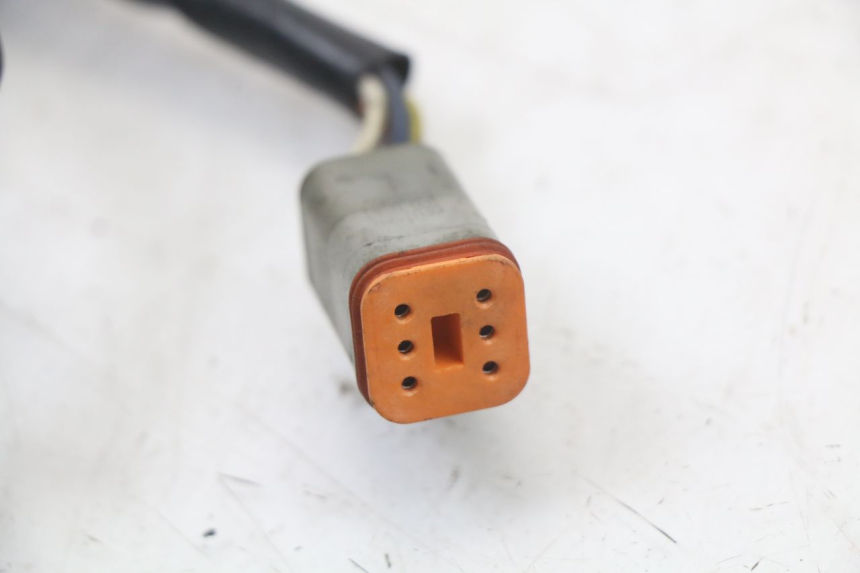 photo de COMMODO GAUCHE HARLEY DAVIDSON SPORTSTER XL CUSTOM 883 (1999 - 2006) - État de surface