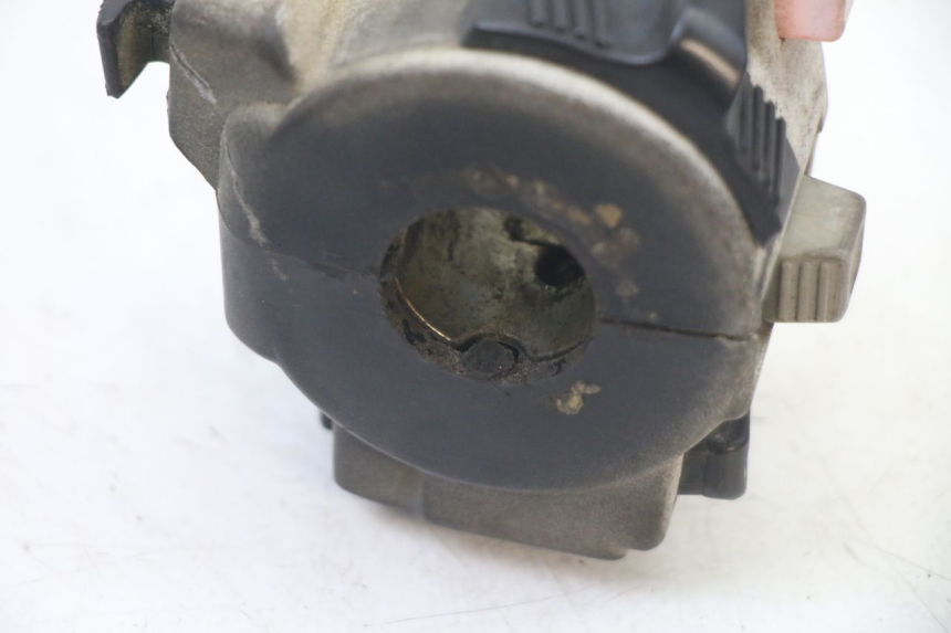 photo de COMMODO GAUCHE HONDA MTX TC02 125 (1987 - 1989) - Points de fixation