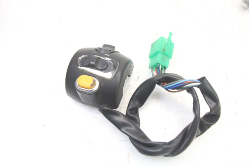 photo de COMMODO GAUCHE JM MOTORS MIA 50 (2017 - 2020) - Détail de la pièce