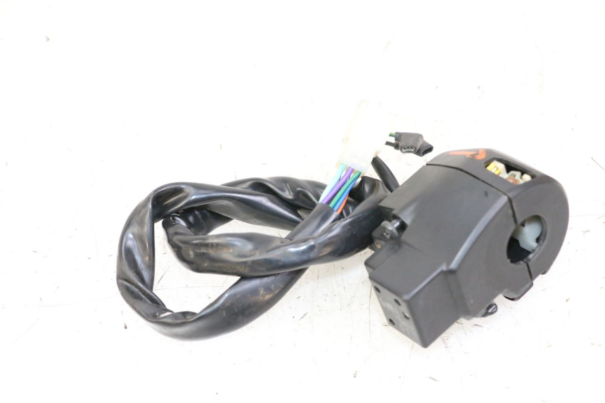 photo de COMMODO GAUCHE SYM JOYMAX 125 (2010 - 2017) - Points de fixation