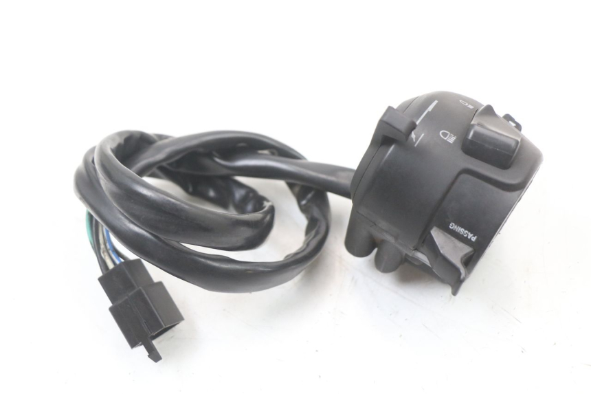 photo de Left switchgear KYMCO K-PW K-PIPE 50 (2012 - 2017) - Zoom état d’usage